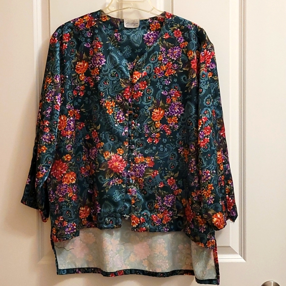 Vintage flowered Satin blouse by "Kathryn" estimated size is 12